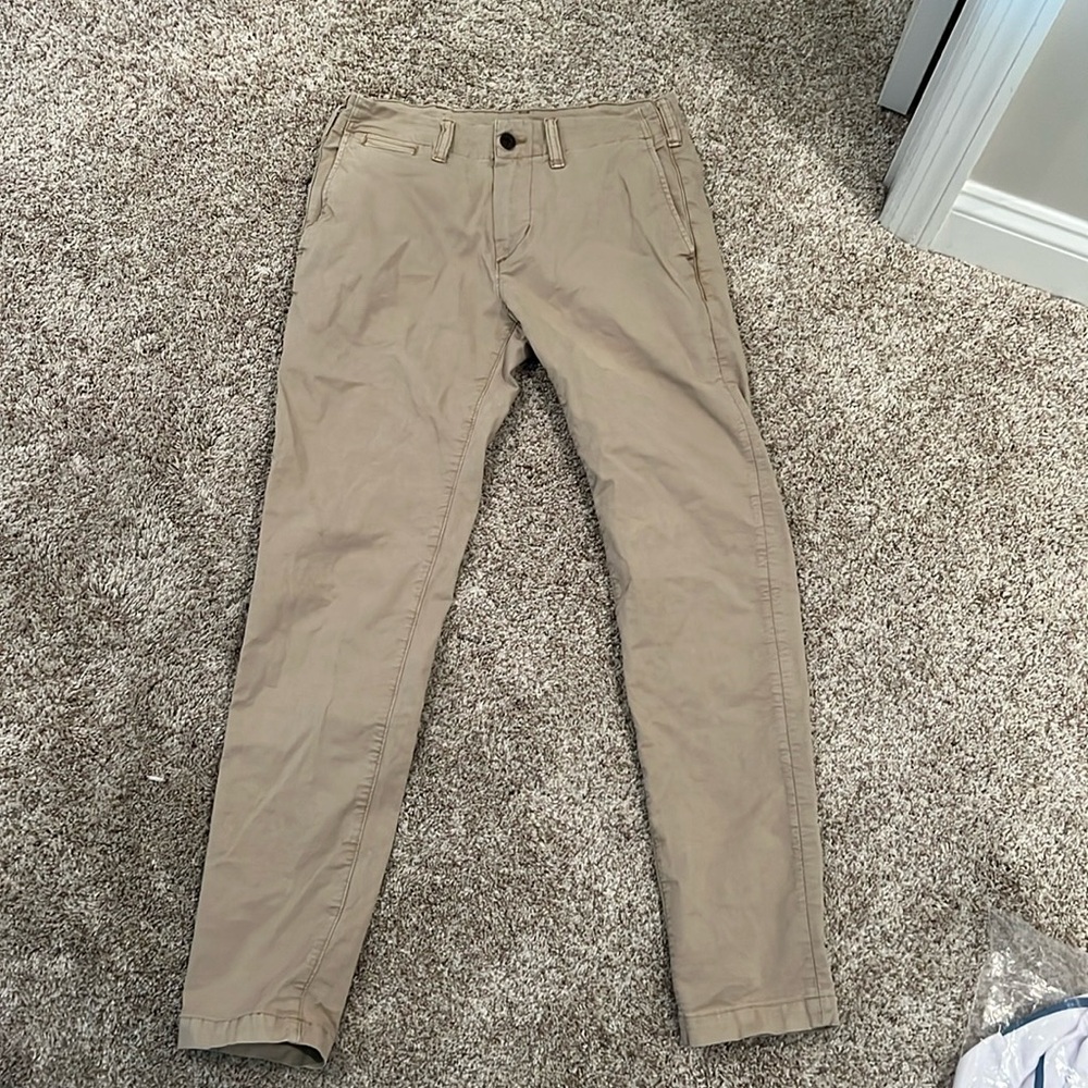 American eagle khaki flex pants size 29x32